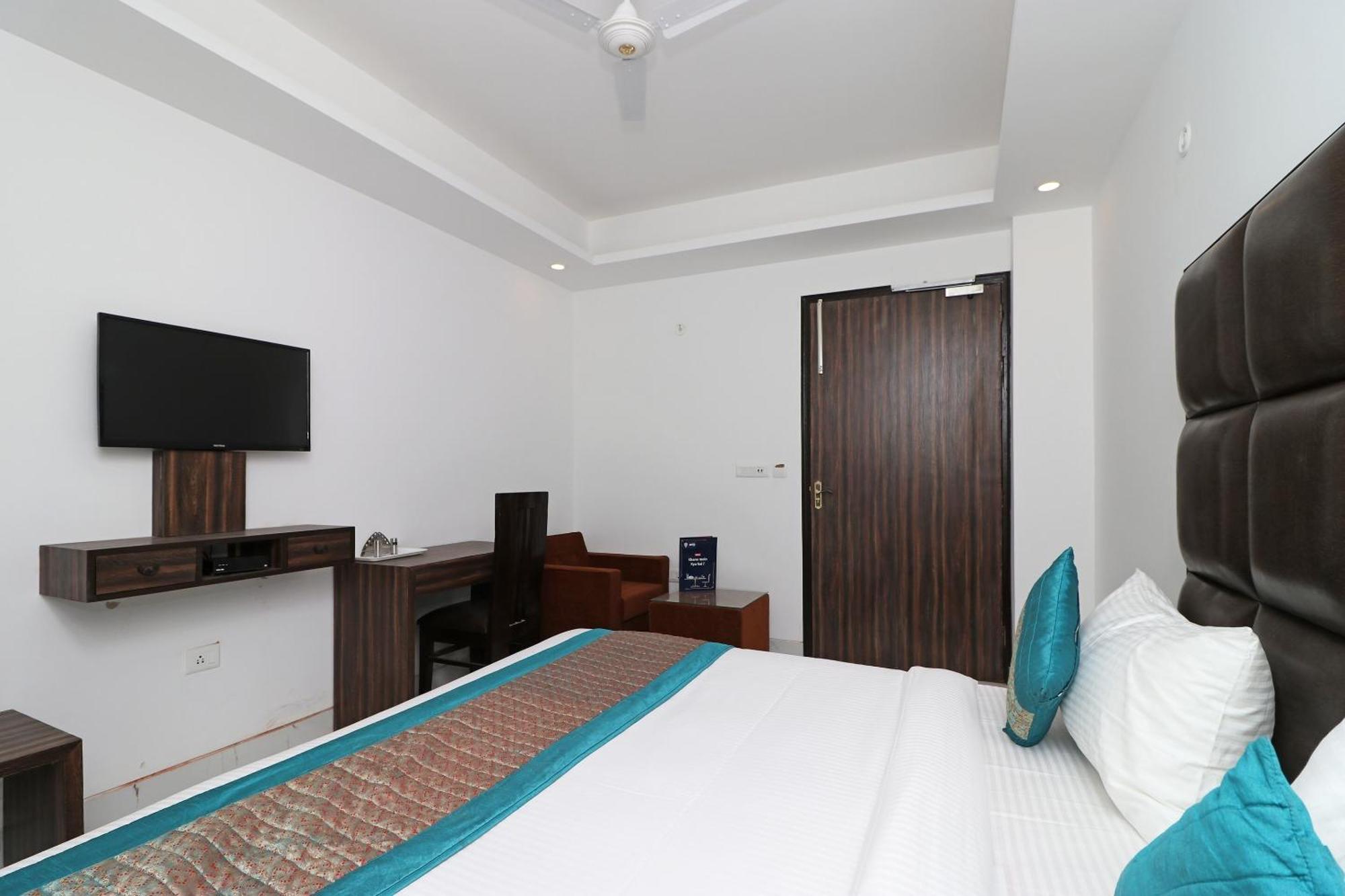 Hotel O Aamara New Delhi Ngoại thất bức ảnh